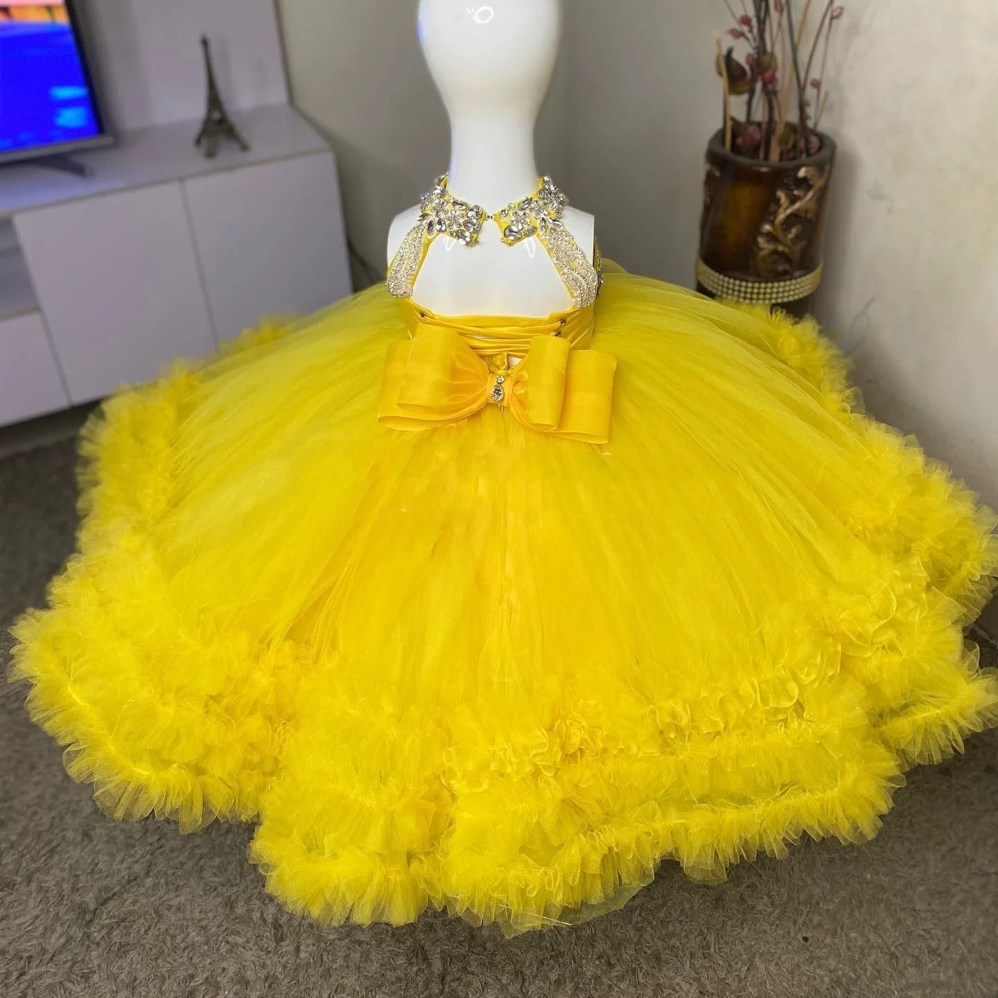 Prachtige gele bloemenmeisjesj - Baby Clothing Yellow recensie en prijs